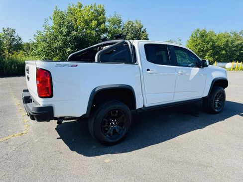 Used 2019 Chevrolet Colorado ZR2 w/ ZR2 Dusk Special Edition image 9