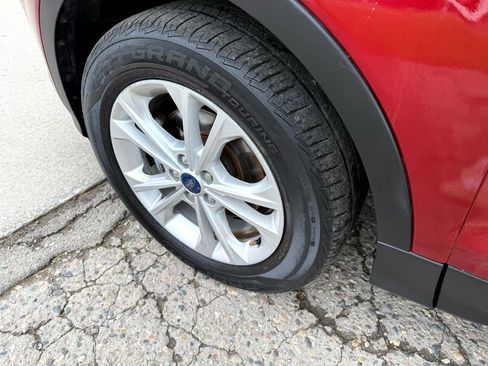 Used 2017 Ford Escape SE w/ Equipment Group 201A image 11