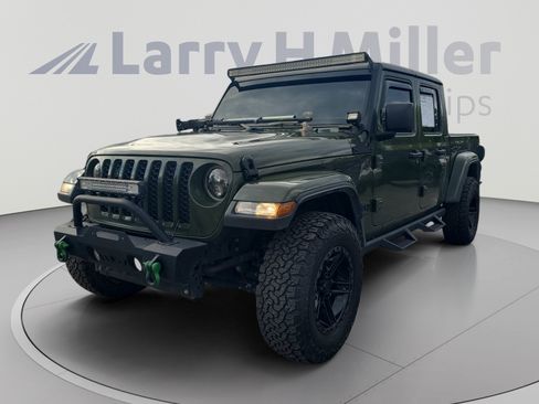 Used 2023 Jeep Gladiator Sport AWD/4WD image 1