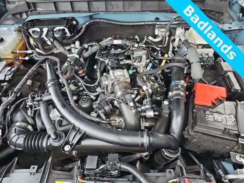 Used 2023 Ford Bronco Badlands w/ Sasquatch Package image 13