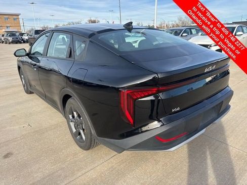 Used 2025 Kia K4 LXS image 3