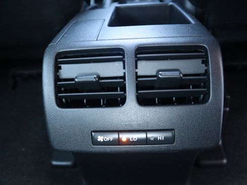 Used 2012 MAZDA MAZDA5 Grand Touring image 35