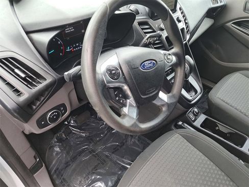 Used 2019 Ford Transit Connect XLT image 7