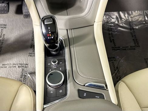 Used 2020 Cadillac XT6 Premium Luxury image 18