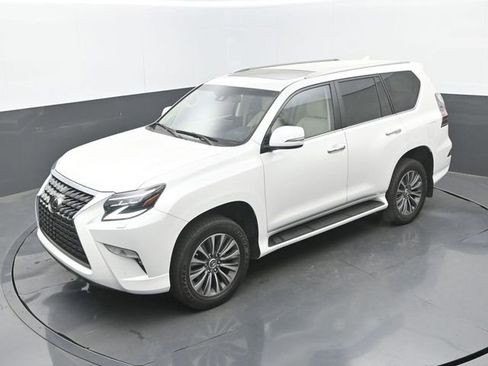 Used 2022 Lexus GX 460 Luxury w/ Accessory Package image 16