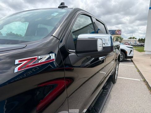Used 2021 Chevrolet Silverado 1500 LTZ AWD/4WD image 9