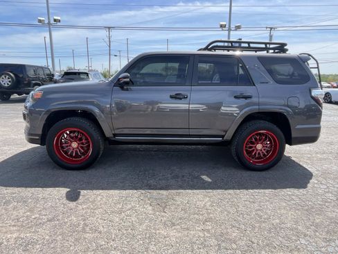 Used 2020 Toyota 4Runner Nightshade AWD/4WD image 4