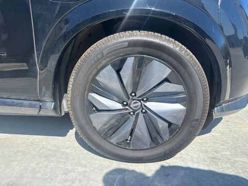 Used 2023 Nissan Ariya AWD image 6