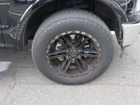 Used 2018 Ford F150 Lariat w/ Equipment Group 502A Luxury image 39