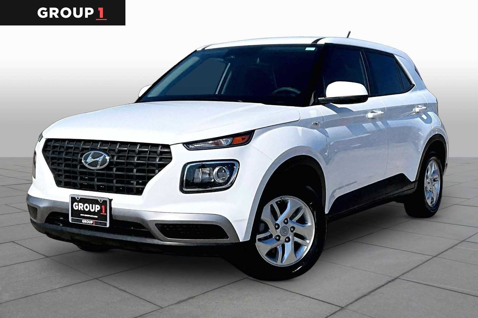 Used 2026 Hyundai Venue SE FWD image 1