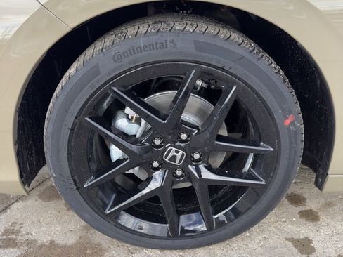 New 2026 Honda Civic Sport image 9