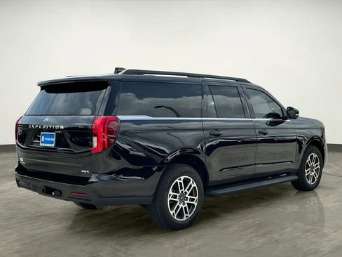 Used 2025 Ford Expedition Max Active AWD/4WD image 8
