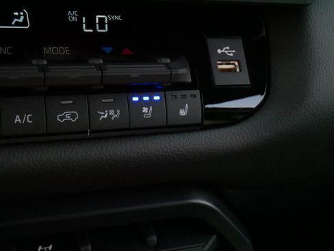 Certified 2025 Toyota Sequoia TRD Pro AWD/4WD image 28