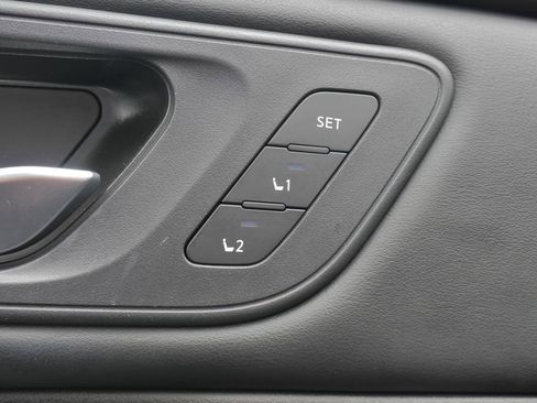 Used 2023 Nissan Rogue SL AWD/4WD image 21