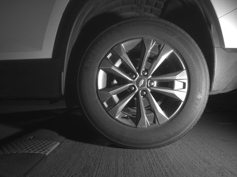 Used 2025 Chevrolet Equinox LT image 14