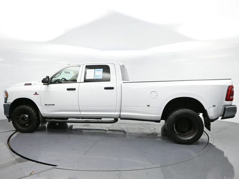 Used 2020 RAM 3500 Tradesman w/ Chrome Appearance Group AWD/4WD image 5
