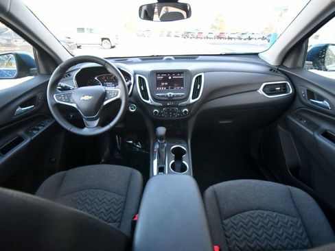 Used 2024 Chevrolet Equinox LT AWD/4WD image 5