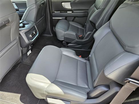 New 2026 Ford Expedition Active RWD image 22