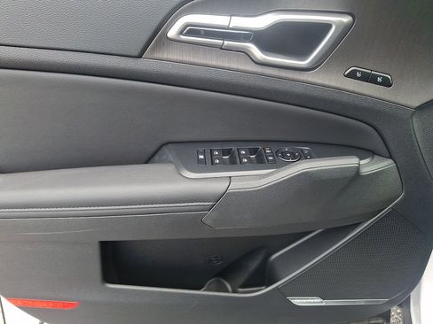 New 2026 Kia Sportage X-Line w/ X-Line Technology Package image 13