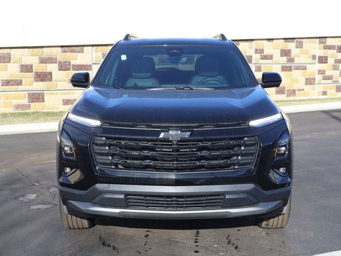 New 2026 Chevrolet Equinox LT w/ Convenience Package II image 2