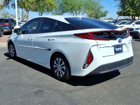 Used 2021 Toyota Prius Prime Limited image 3