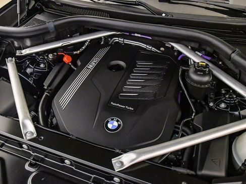 Used 2023 BMW X5 xDrive40i w/ M Sport Package image 27