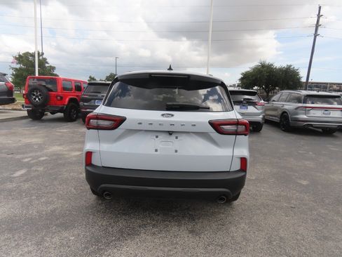 Used 2025 Ford Escape ST-Line FWD image 13