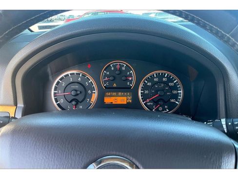 Used 2013 Nissan Armada Platinum w/ Platinum Reserve Pkg image 22