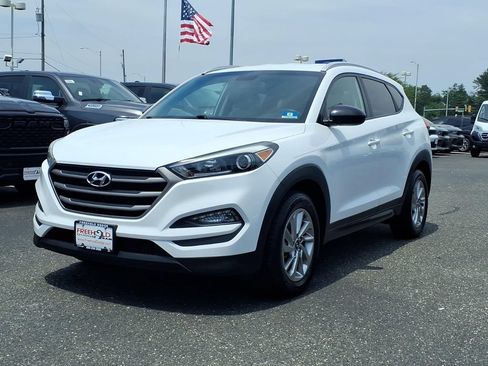 Used 2016 Hyundai Tucson SE w/ Option Group 02 AWD/4WD image 3