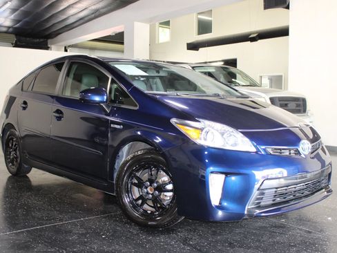 Used 2012 Toyota Prius Four FWD image 33