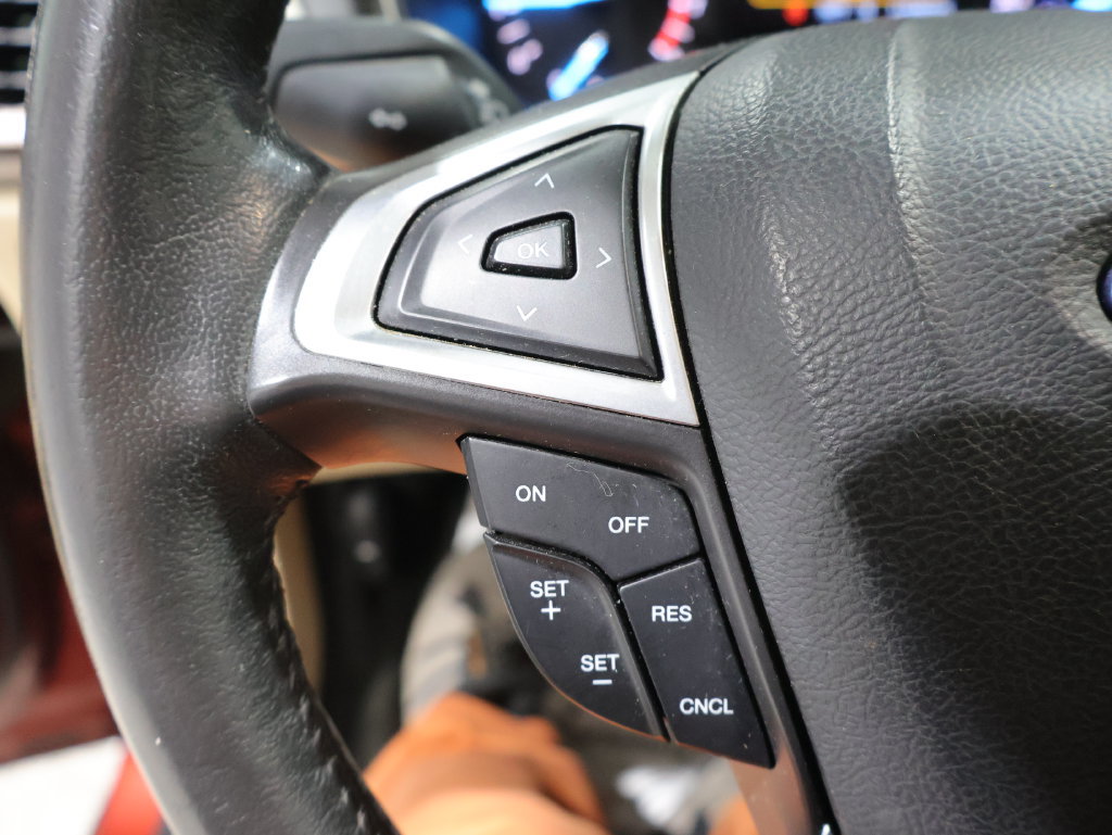 Used 2014 Ford Fusion SE w/ Equipment Group 202A FWD image 31