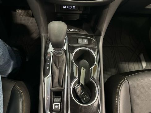 Used 2023 Chevrolet Equinox Premier image 27