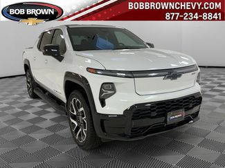 Used 2025 Chevrolet Silverado EV RST video 1