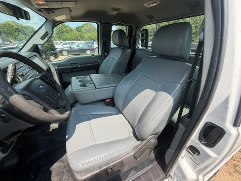 Used 2016 Ford F250 XL w/ Power Equipment Group RWD image 18