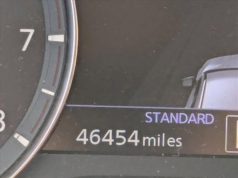 Used 2024 INFINITI QX50 Luxe image 10