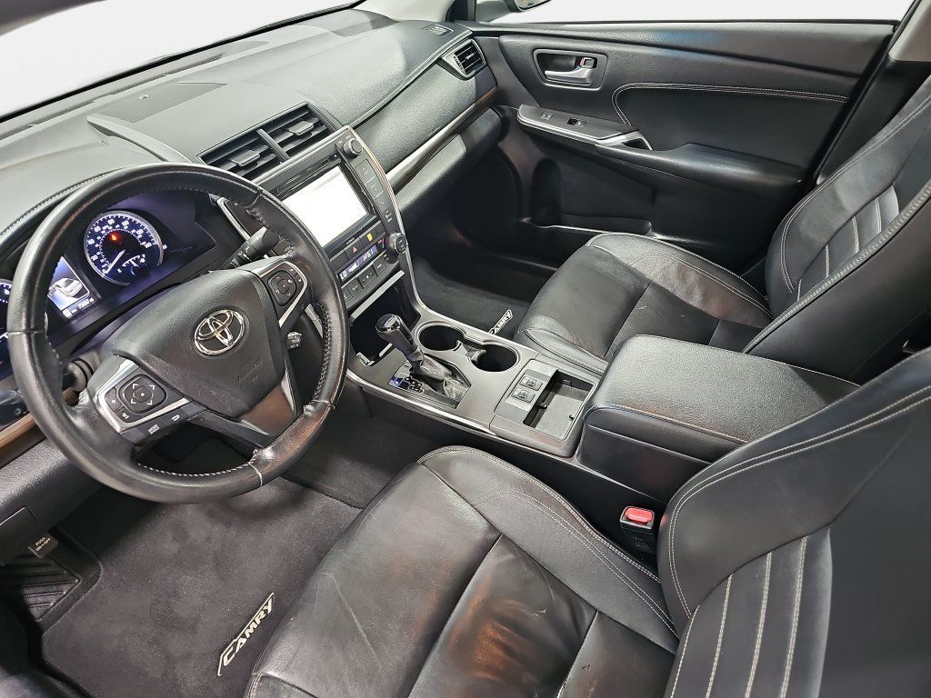 Used 2016 Toyota Camry XLE FWD image 18