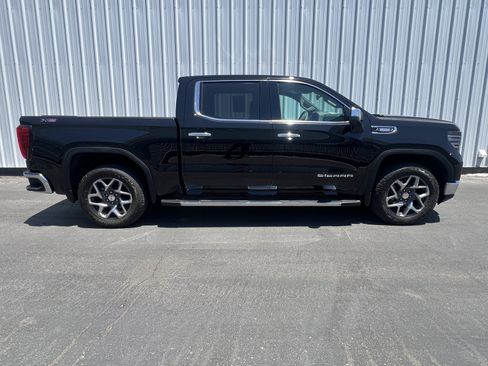 Used 2024 GMC Sierra 1500 SLT w/ SLT Premium Plus Package AWD/4WD image 6