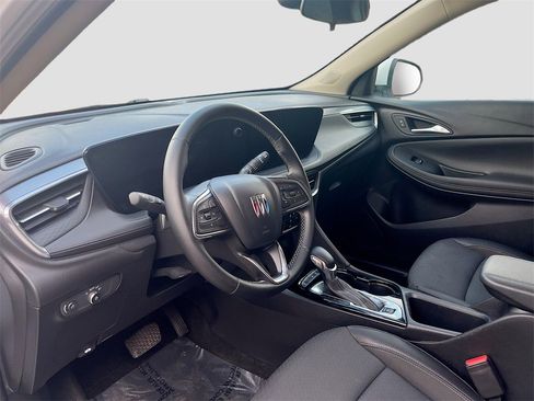 Used 2024 Buick Encore GX Preferred image 9