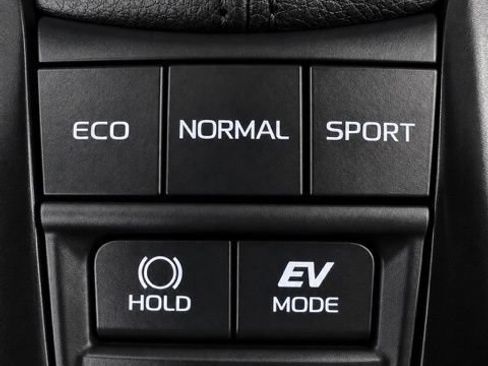 Used 2026 Toyota Camry SE FWD image 25