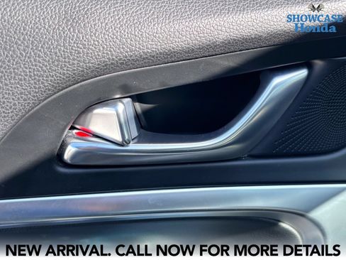 Used 2026 Genesis G70 2.5T RWD image 10