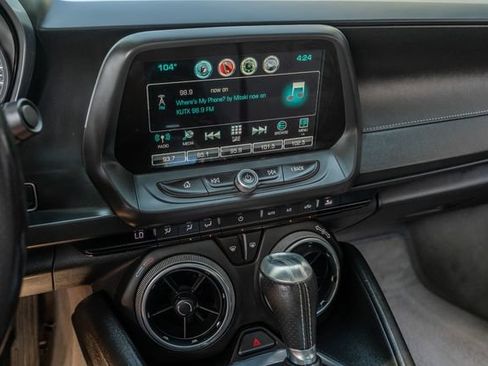 Used 2018 Chevrolet Camaro SS RWD image 26