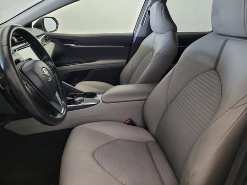 Used 2018 Toyota Camry SE w/ Convenience Package FWD image 17