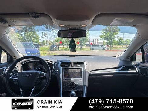 Used 2015 Ford Fusion Titanium FWD image 12