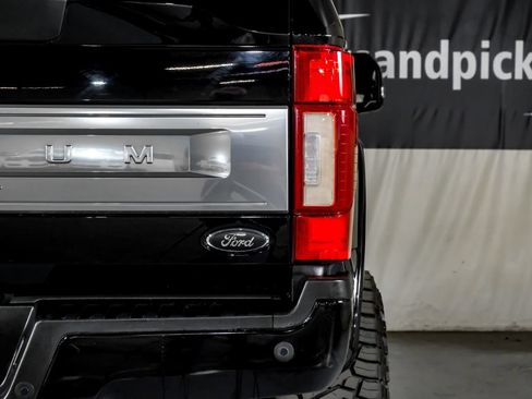 Used 2021 Ford F350 Platinum w/ Tremor Off-Road Package AWD/4WD image 44