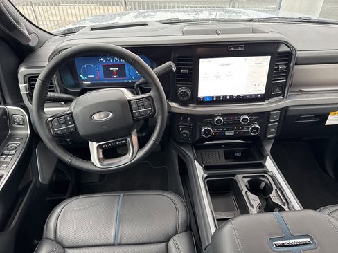 Used 2026 Ford F450 Platinum w/ FX4 Off-Road Package image 19