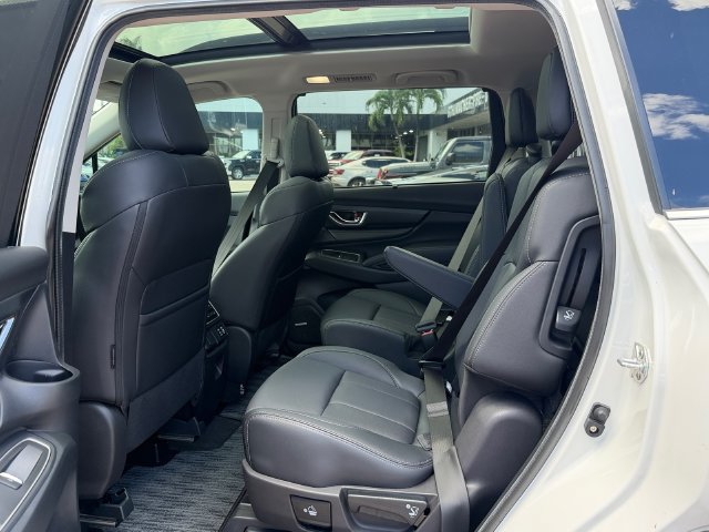 Certified 2025 Subaru Ascent Limited AWD/4WD image 11