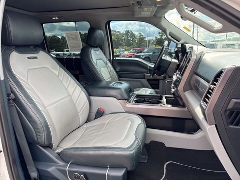 Used 2022 Ford F450 Limited w/ FX4 Off-Road Package image 29