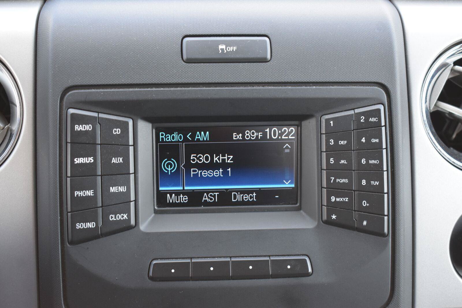 Used 2014 Ford F150 XLT w/ XLT Chrome Package RWD image 5