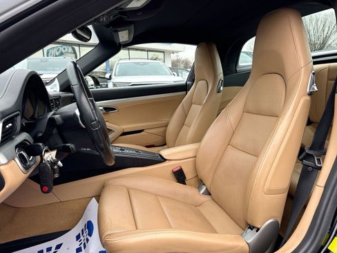 Used 2015 Porsche 911 Targa 4S image 13