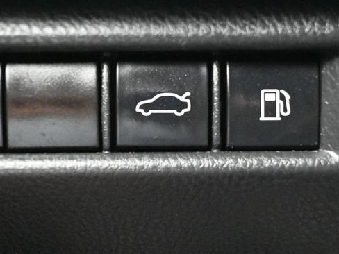Used 2025 Toyota Camry LE FWD image 25